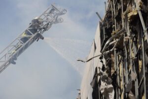 Rusia eleva a diez los muertos por el ataque ucraniano contra la residencia de estudiantes en Lugansk