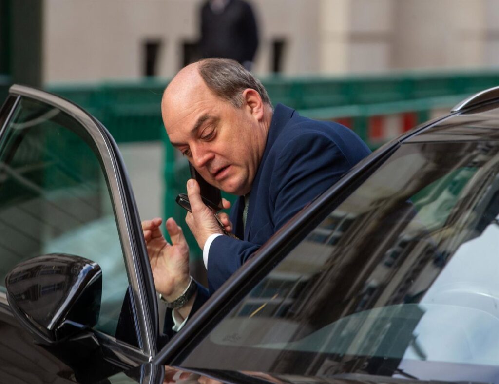 Rusia incluye al exministro de Defensa británico Ben Wallace en su lista de personas buscadas