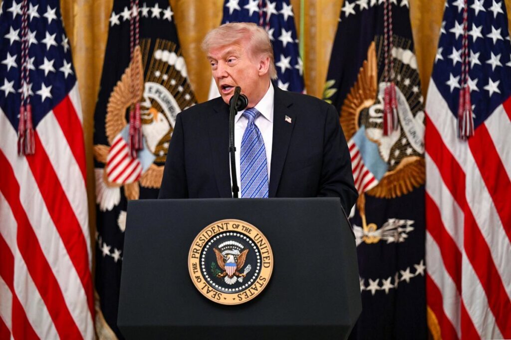 Trump afirma que Irán "sabe lo que debe hacer" si no quiere violar el alto el fuego