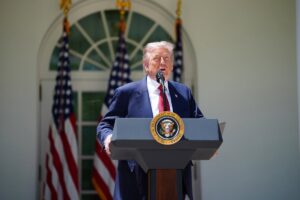 Trump anuncia un alto el fuego de tres días entre Rusia y Ucrania con motivo del Día de la Victoria