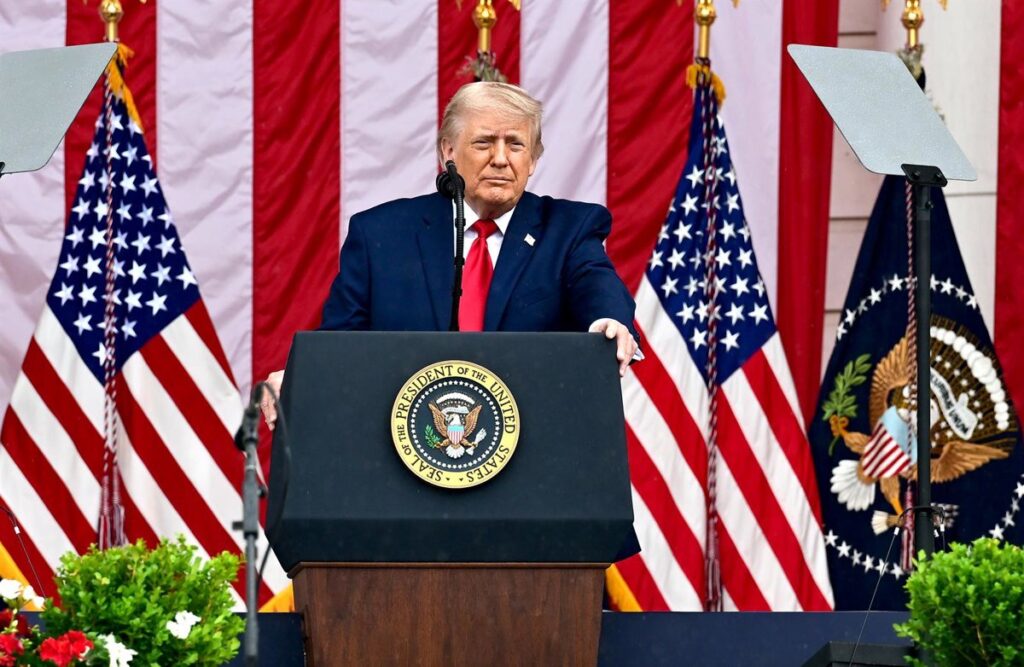 Trump arremete contra los medios y dice que incluso si Irán firmase la rendición hablarían de su "victoria"