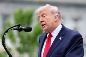 Trump conmemora Día de la Victoria y celebra el "triunfo monumental de EEUU frente a la tiranía en Europa"