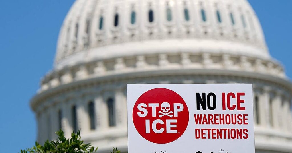 Trump incorpora de golpe 82 jueces de inmigración para acelerar las deportaciones