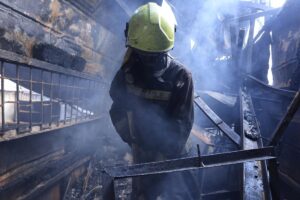 Un incendio en una escuela femenina del centro de Kenia deja al menos diez alumnas muertas