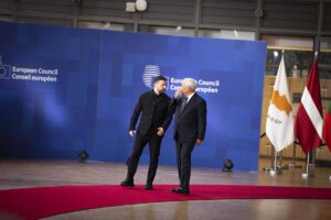 Zelenski pide a Costa que la UE participe en las negociaciones de paz con "una voz fuerte"