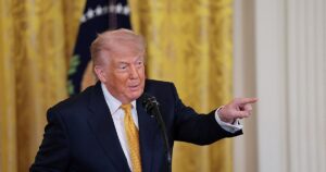 ¿Por qué Trump busca un falso final para la «no-guerra» contra Irán?