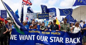 A diez años del Brexit, el Reino Unido vuelve a mirar a Europa