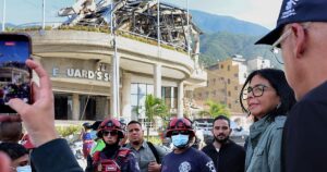 Delcy Rodríguez acude a La Guaira, la zona más afectada por el doble terremoto en Venezuela
