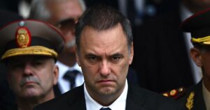 Dimite Manuel Adorni, jefe de Gabinete de Milei, tras un escándalo de corrupción