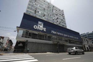 Dimite el secretario general del máximo organismo electoral peruano tras denunciar manipulación documental