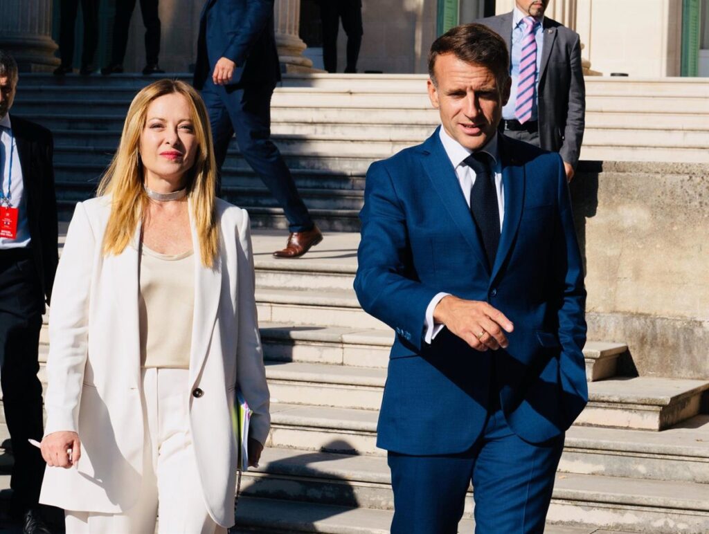Francia e Italia apoyarán una misión de la UE para asistir a Líbano a hacerse con el monopolio de las armas