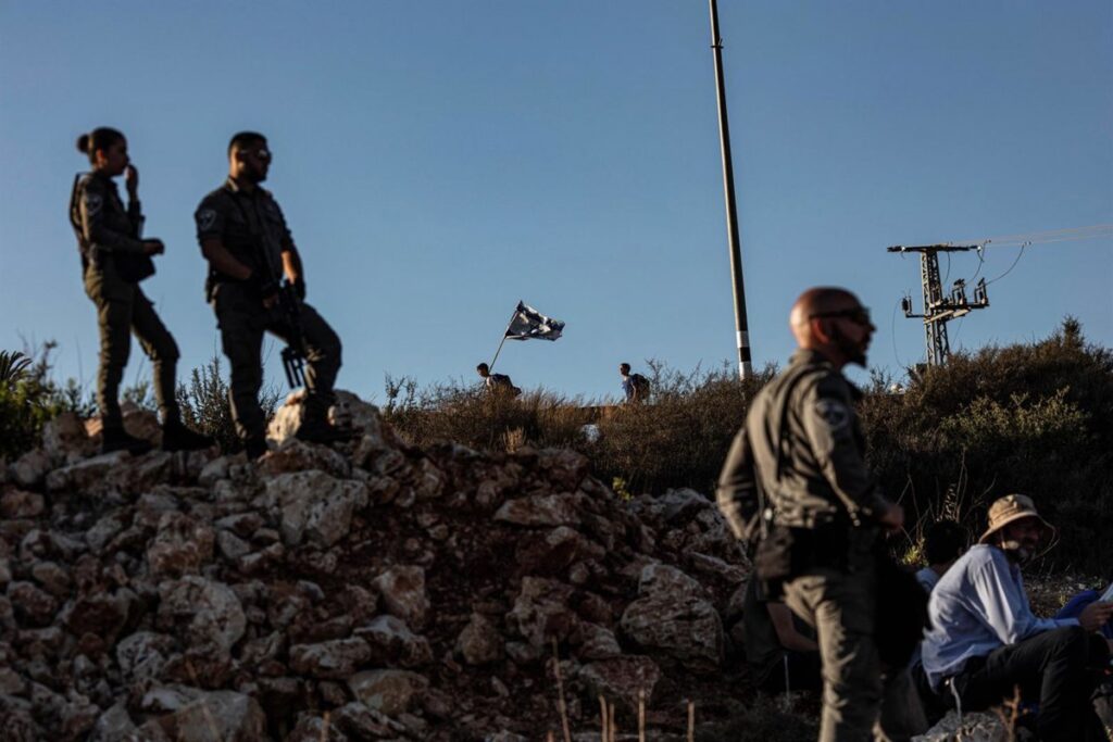 Heridos cuatro palestinos en nuevos ataques perpetrados por colonos israelíes en Cisjordania