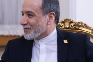 Irán anuncia que el lunes se declaró "oficialmente" el fin "en todos los frentes" de la guerra con EEUU e Israel