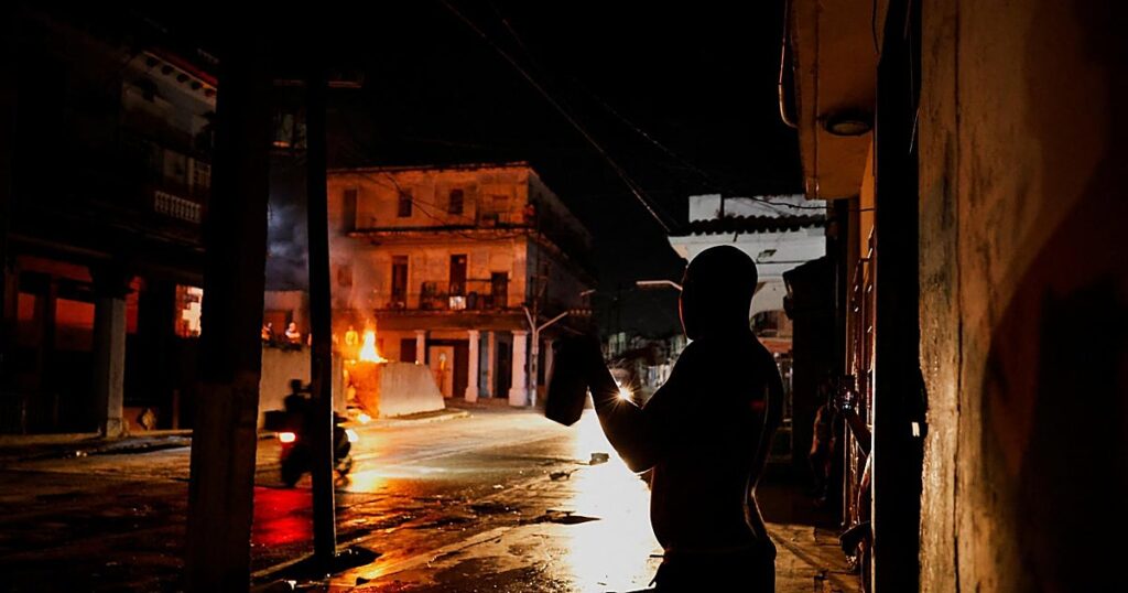 Las reformas del régimen cubano, un parche para un sistema podrido
