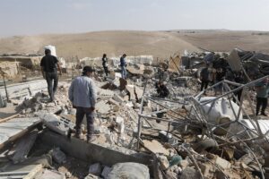Relatores de la ONU, "alarmados" ante el creciente "terror" ejercido por los colonos en territorios palestinos ocupados