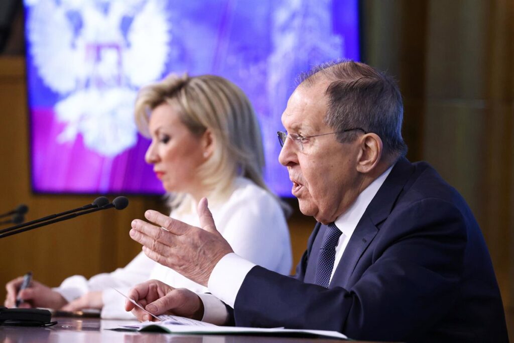 Rusia sanciona a cinco británicos, incluidos dos periodistas, por supuestas calumnias y presiones a Moscú