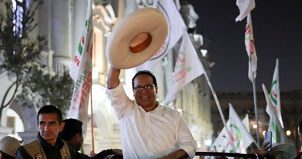 Sánchez y Fujimori, en empate técnico, afirman que el próximo presidente de Perú necesitará de consensos para gobernar