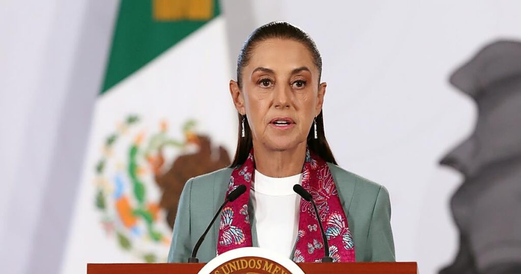 Sheinbaum espera tener una reunión con Felipe VI en el partido de España que se disputará en México