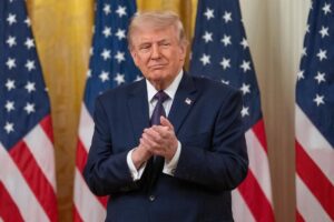 Trump afirma que Irán aceptó "el mayor nivel de inspecciones nucleares" para garantizar la "honestidad nuclear"