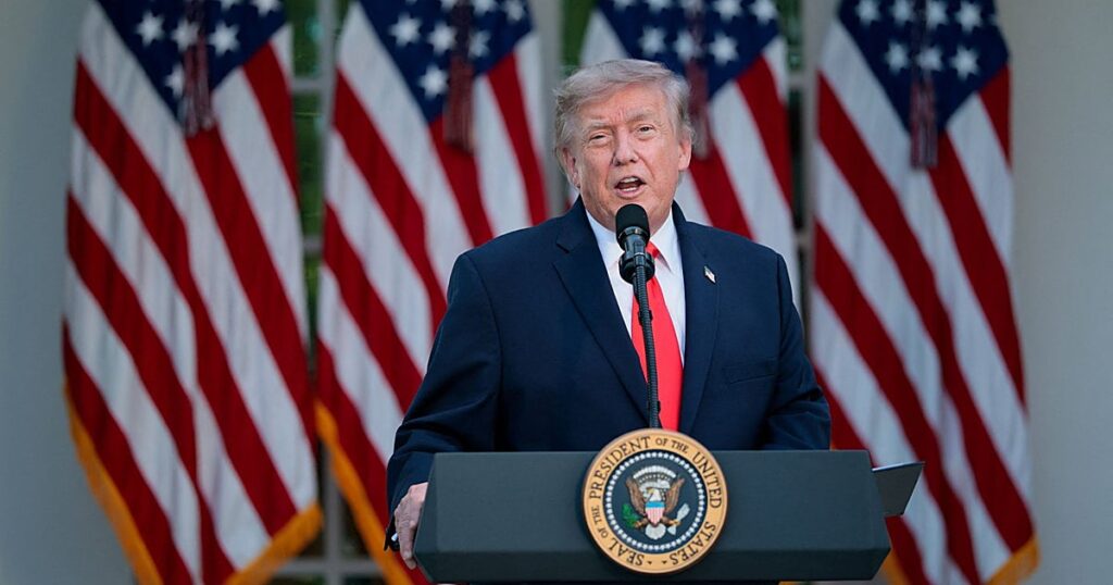 Trump amenaza con aranceles del 100% a España y los países europeos que graven a las tecnológicas de EE.UU.