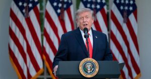 Trump amenaza con aranceles del 100% a España y los países europeos que graven a las tecnológicas de EE.UU.