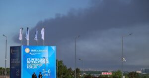 Ucrania vuelve a lanzar cientos de drones contra San Petersburgo en el último día del 'Davos ruso'