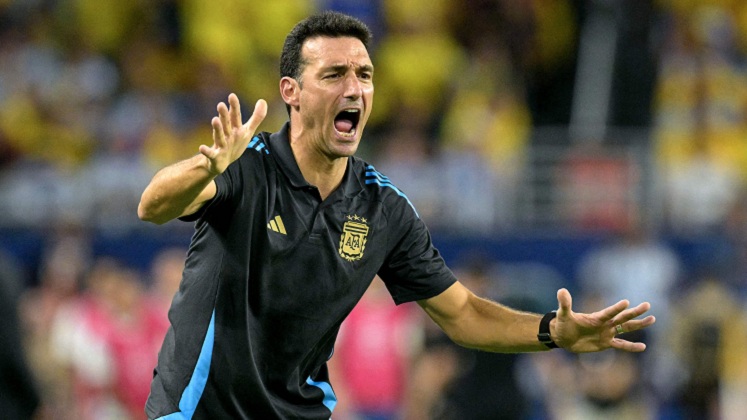 A lo mejor hay bastante más gente que quiere que no ganemos: Lionel Scaloni