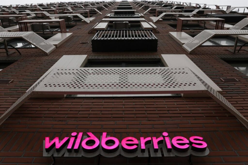 Al menos tres heridos cerca de San Petersburgo en un nuevo ataque ucraniano contra la empresa rusa Wildberries