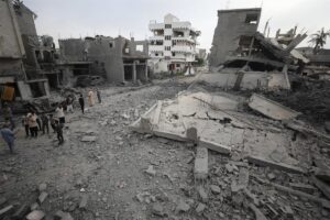 Al menos un muerto tras un ataque israelí en Gaza horas después del anuncio de desarme de Hamás