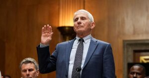 Anthony Fauci, antiguo responsable en la lucha contra el Covid en EE.UU., se niega a responder ante el Senado