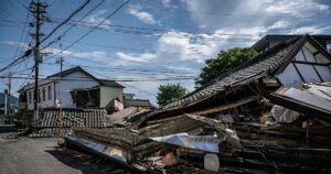 Aumentan a 34 los muertos por el terremoto en el suroeste de Japón