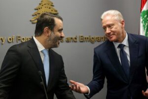 Beirut critica el rechazo de Hezbolá al acuerdo con Israel: "Teherán decide por ellos"