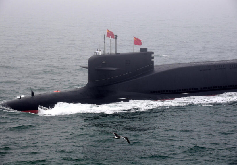 China realiza un ensayo con un misil estratégico desde un submarino en aguas del Pacífico