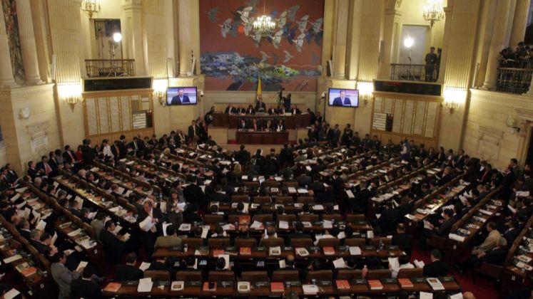 Consejo de Estado suspendió decreto de Petro que eliminaba prima de $18 millones a congresistas