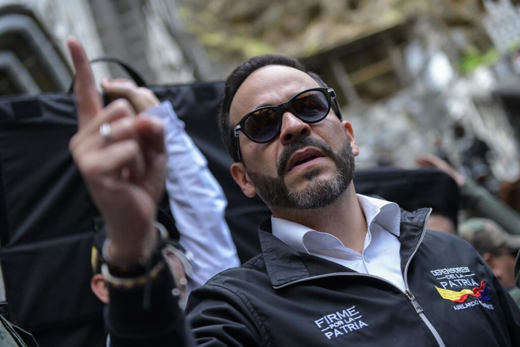 De la Espriella cerrará cerca de 15 embajadas de Colombia y suspenderá la apertura de la legación en Palestina
