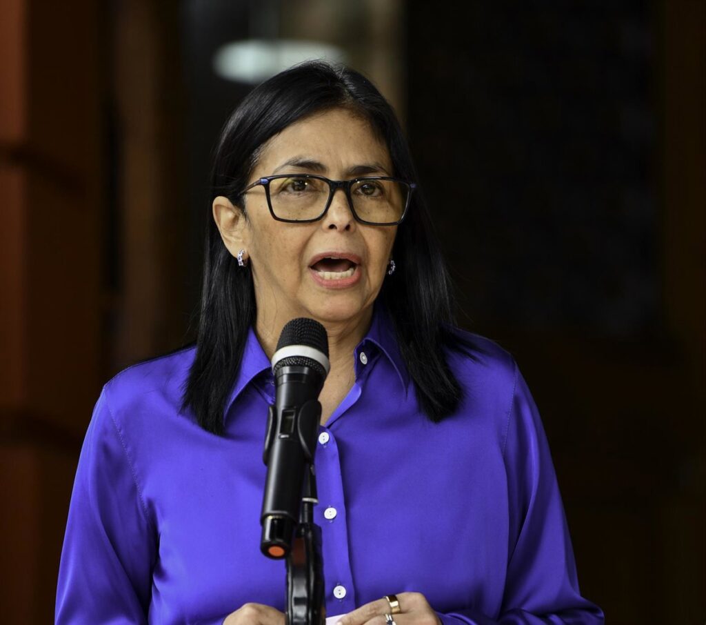 Delcy Rodríguez anuncia la creación en Venezuela de una unidad militar especial para atender emergencias ante desastres