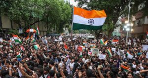 El Gobierno de la India negocia con las 'cucarachas' pero no frena sus protestas
