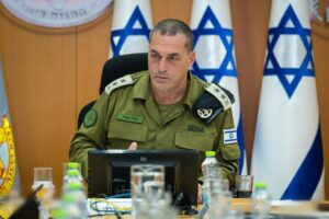 El jefe del Ejército de Israel amenaza con "ampliar las operaciones" en el sur de Líbano
