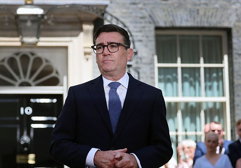 El nuevo primer ministro británico elimina el IVA de la electricidad en los hogares