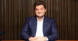 El oligarca ucraniano víctima de atentado en Mónaco culpa a la inteligencia militar ucraniana