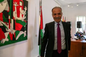 Embajador palestino en España ve una "formalidad insignificante" la disolución del órgano de gobierno en Gaza