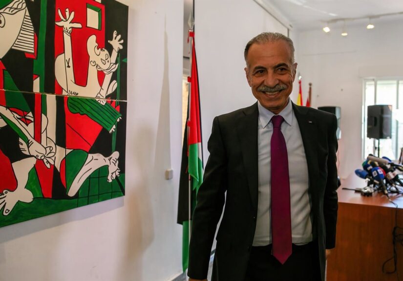 Embajador palestino en España ve una "formalidad insignificante" la disolución del órgano de gobierno en Gaza