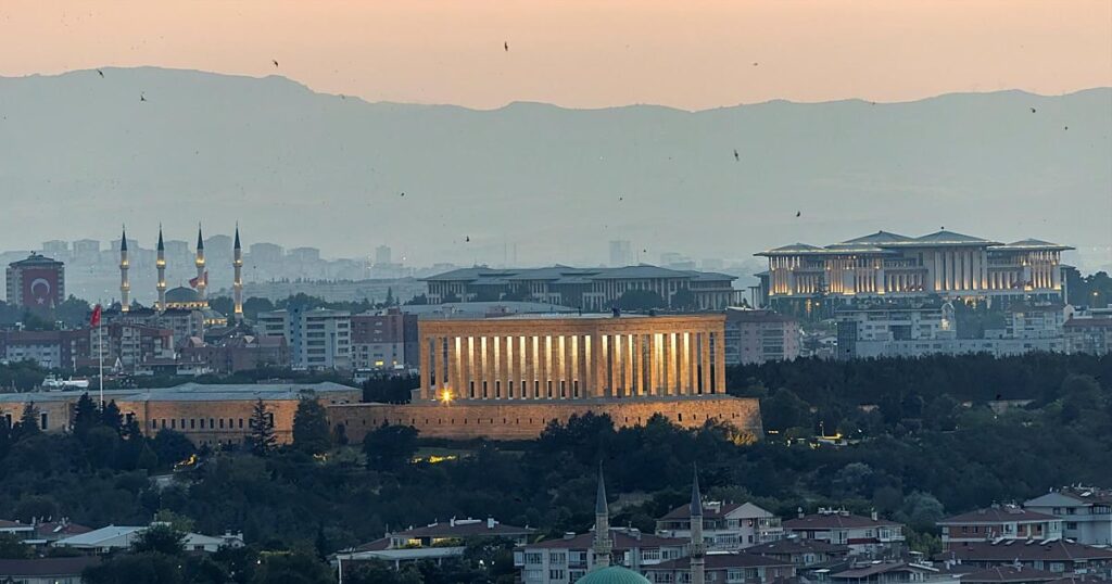 Erdogan entierra con sus monumentos y mezquitas la herencia laica de Turquía