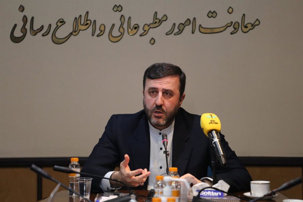 Irán propone a Omán reabrir el estrecho de Ormuz solo si las rutas de tráfico pasan por aguas omaníes