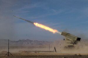 Irán reivindica una nueva oleada de ataques contra activos de EEUU en Jordania, Kuwait y Bahréin