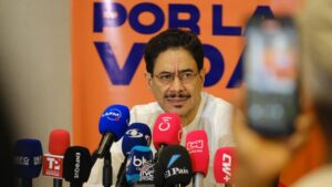 Iván Cepeda anuncia acto de desobediencia civil el día de la posesión de Abelardo de la Espriella