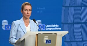 Kallas pide a los gobiernos europeos que «acepten más sacrificios» con las sanciones a Rusia