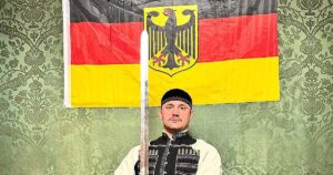 Krieger, el 'influencer' de la ultraderecha alemana que lucha por Putin contra Ucrania