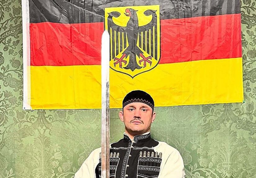 Krieger, el 'influencer' de la ultraderecha alemana que lucha por Putin contra Ucrania