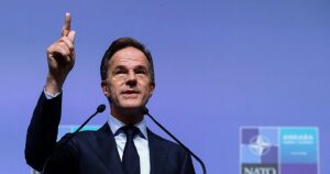 La OTAN afronta una cumbre vital con el único objetivo de complacer a Trump